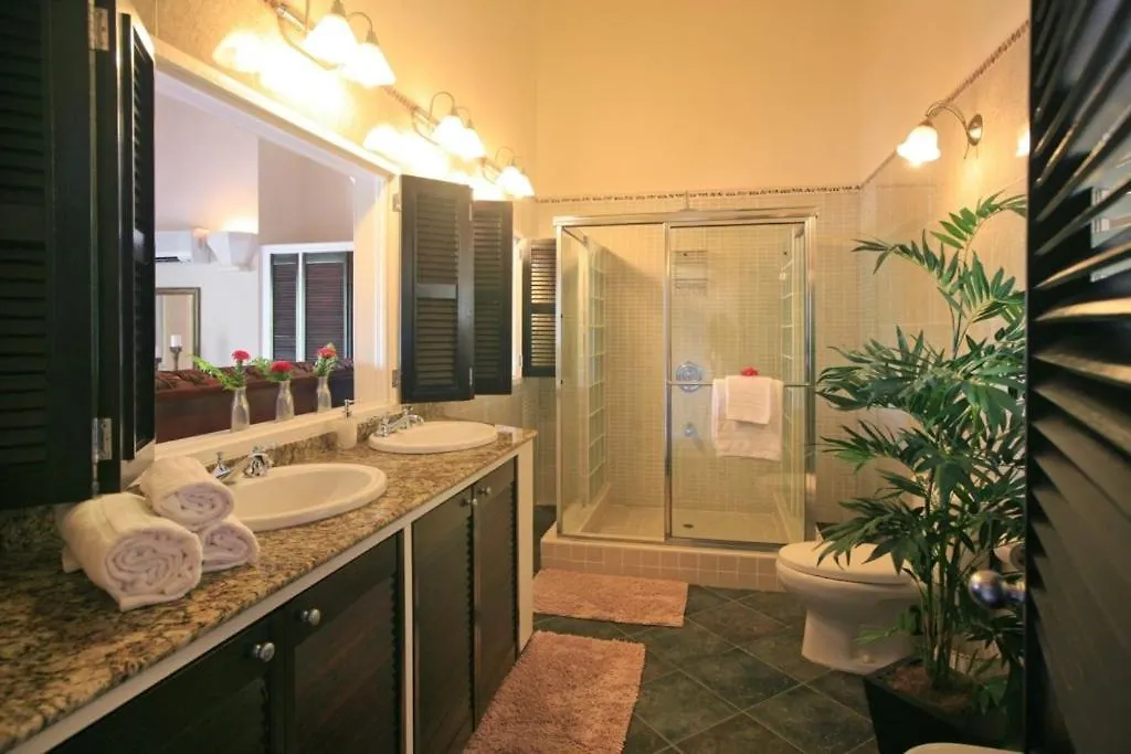 Villa Ashiana - Beautiful 3-Bedroom Villa In Marigot Bay Villa