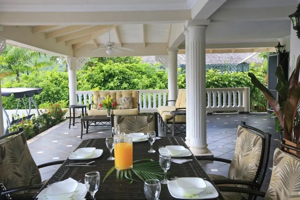 Villa Ashiana - Beautiful 3-Bedroom Villa In Marigot Bay Villa